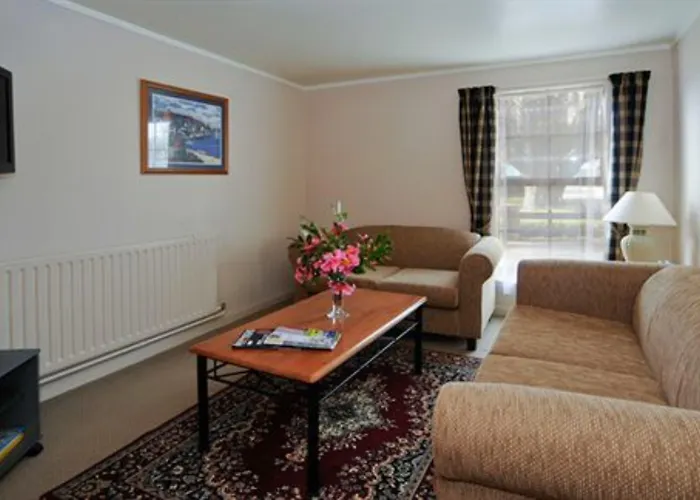 Victoria Motel 4*