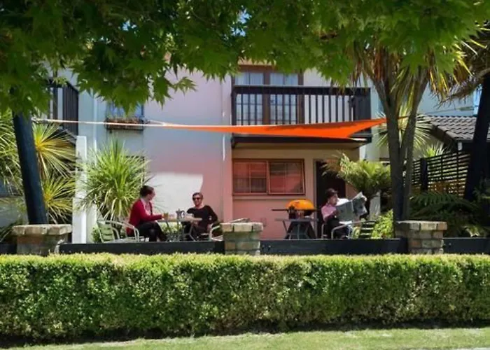 Victoria Motel