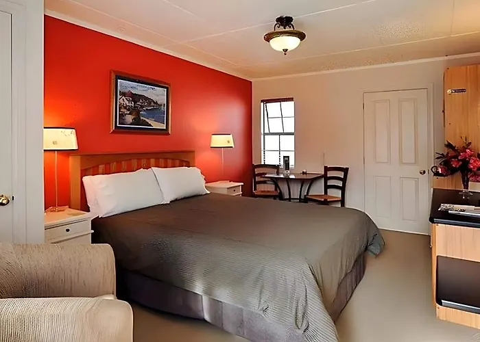 Victoria Motel 4*