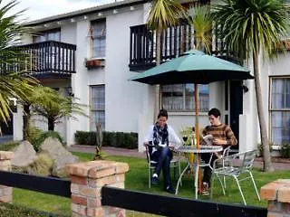 Victoria 4*